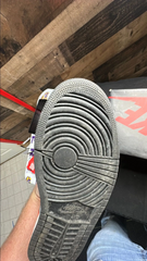 Jordan 1 Mid SE (Turf Orange)